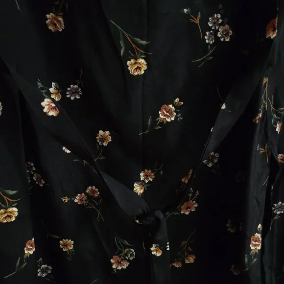 Vintage Bloomingdale’s Floral Button-Front Sleeveless Top - Size Medium - Picture 5 of 6